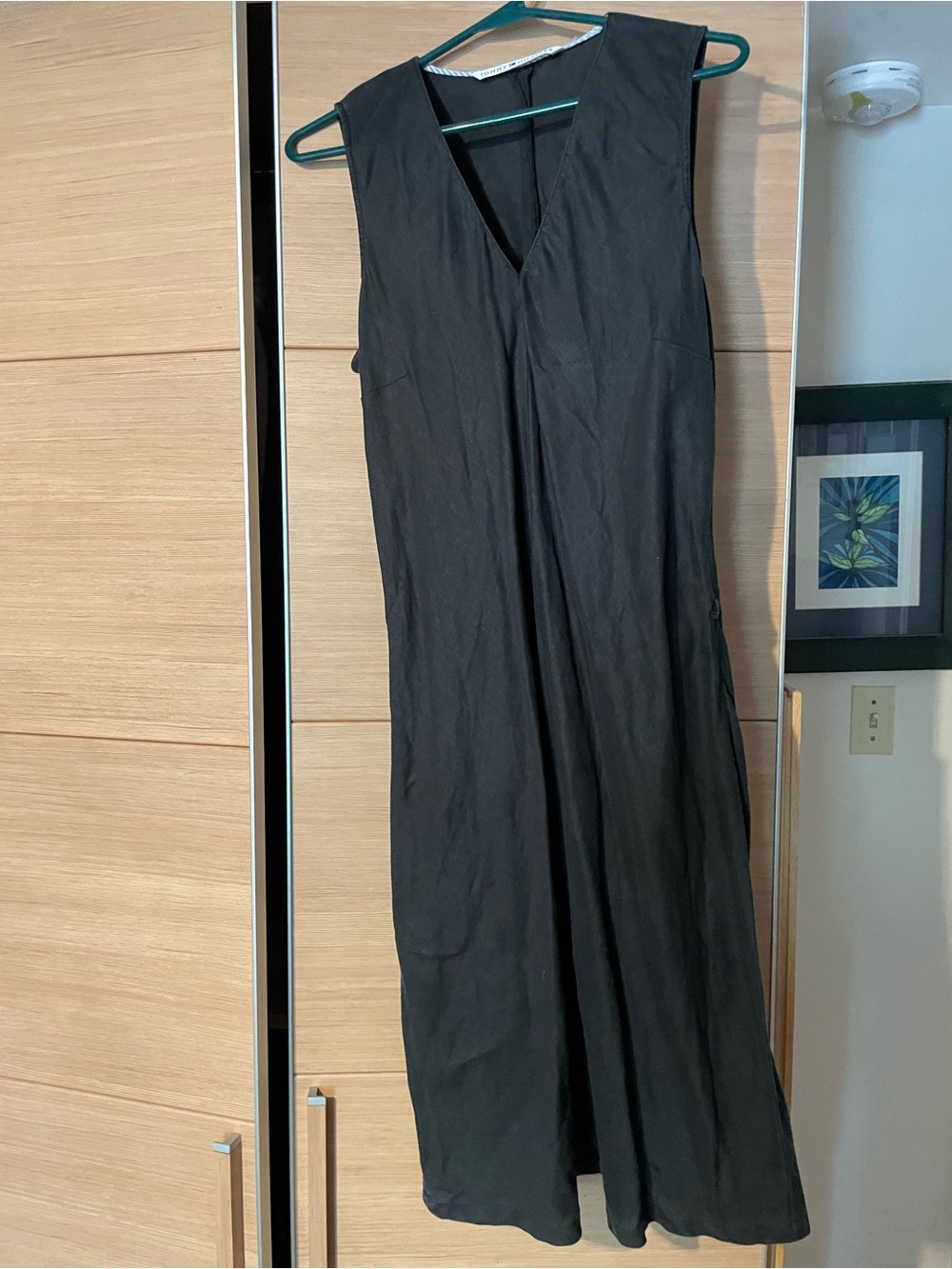 Tommy Hilfiger Black V-Neck Sleeveless Maxi Slip Dress - Picture 1 of 8